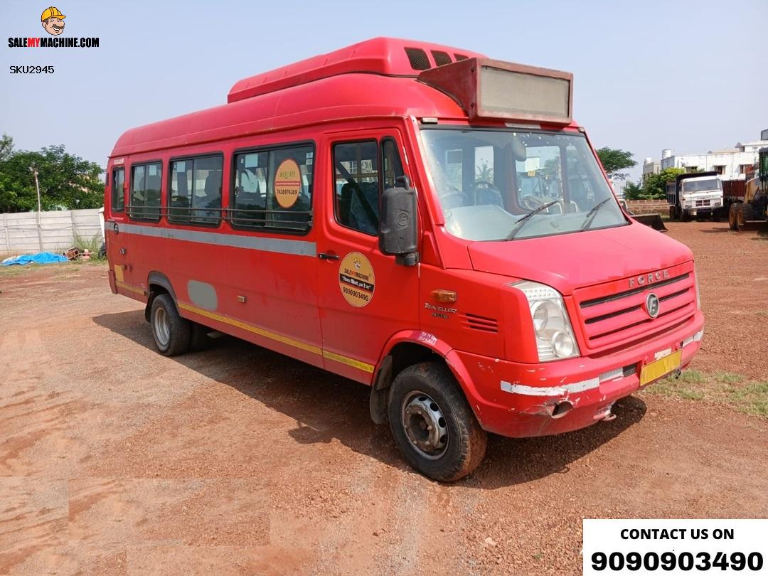 TEMPO TRAVELLER
